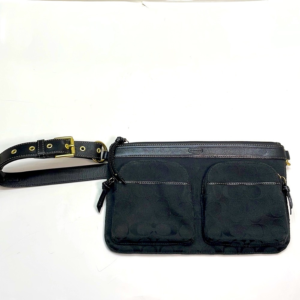 Coach Black Belt Bag - Picture 1 of 12